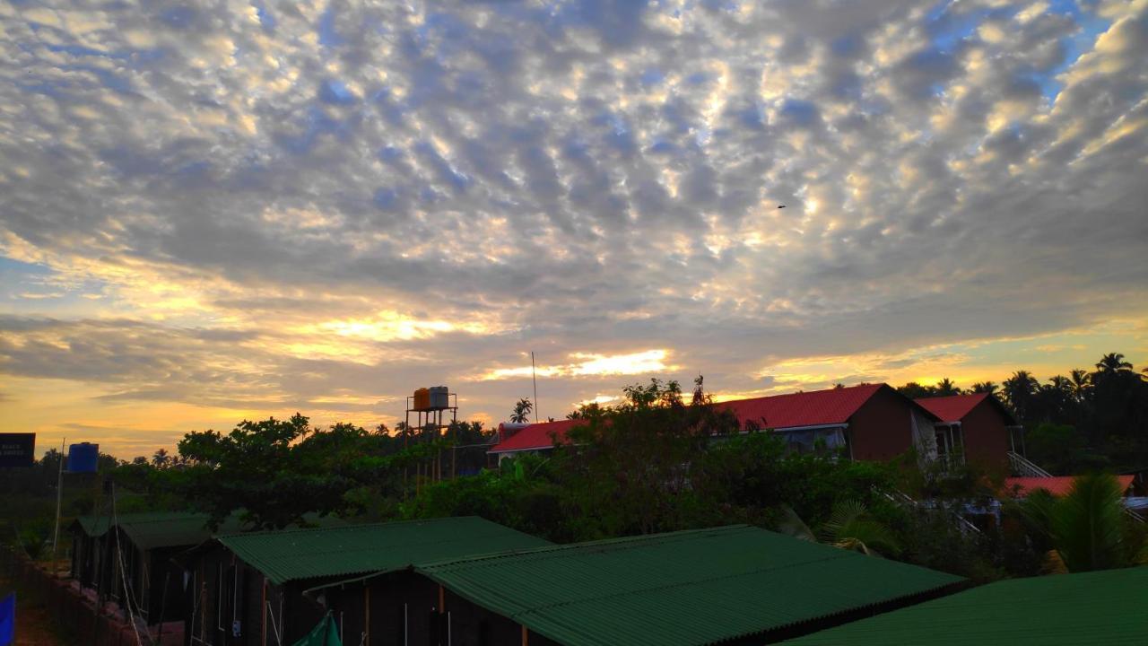 Royal Tulip Beach Cottages อารัมบล ภายนอก รูปภาพ