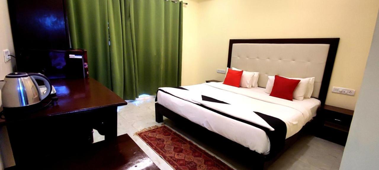 Royal Tulip Beach Cottages อารัมบล ภายนอก รูปภาพ