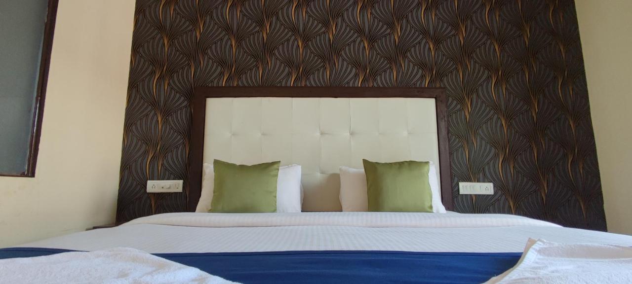 Royal Tulip Beach Cottages อารัมบล ภายนอก รูปภาพ