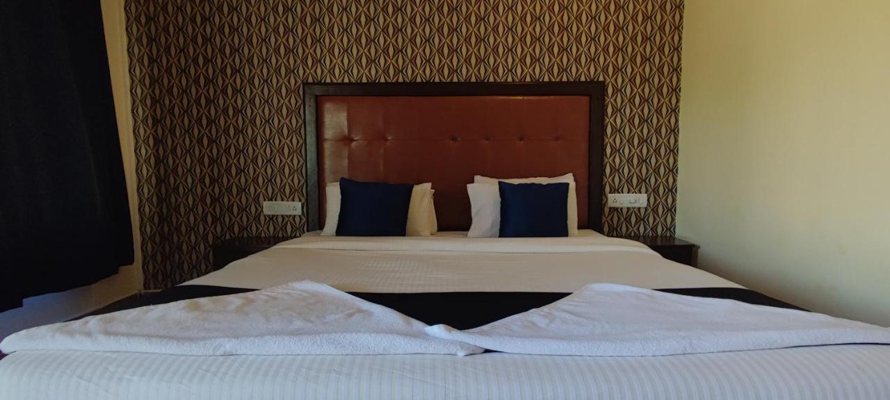 Royal Tulip Beach Cottages อารัมบล ภายนอก รูปภาพ